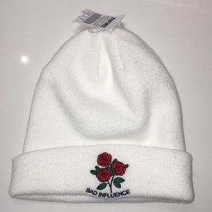 Zumiez white beanie with rose logo